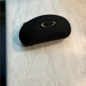 Oakley sunglasses hard case